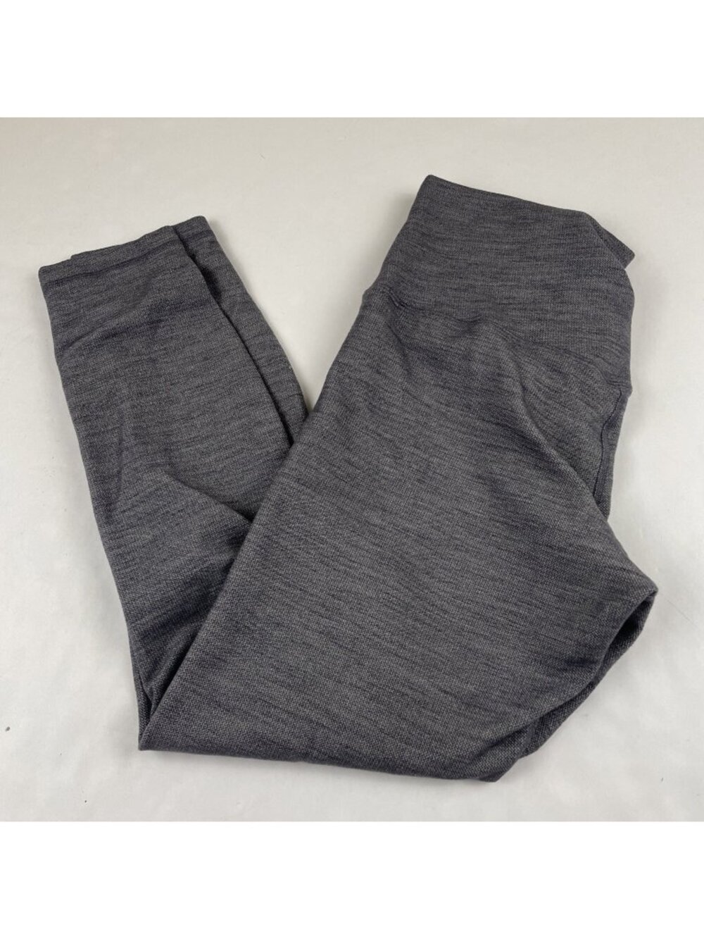 Lululemon Align High Rise Cropped Leggings Women’s 10 Gray Active Yoga Pocket